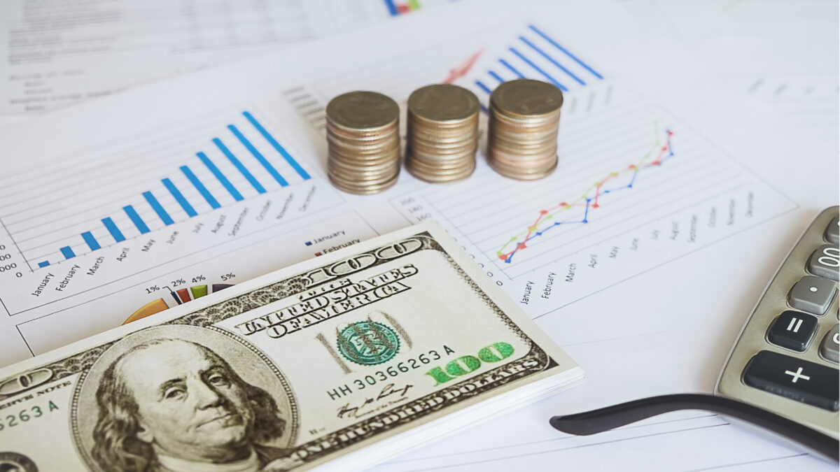 Jan Böhmermanns Vermögen: Ein Blick auf den deutschen Satiriker im Jahr 2023