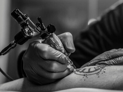Unterarm Tattoo für Männer: Inspiration und Ideen für Dein nächstes Tattoo-Motiv