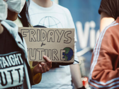 Wie reich ist Greta Thunberg: Das Vermögen der bestbezahlten Aktivistin der Welt