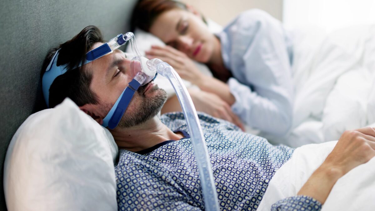 Schlafapnoe erkennen und behandeln mit CPAP Maske
