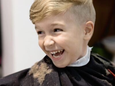 Frecher modern jungen Haarschnitt: Die coolsten Styles, die jedes Auge auf sich ziehen!