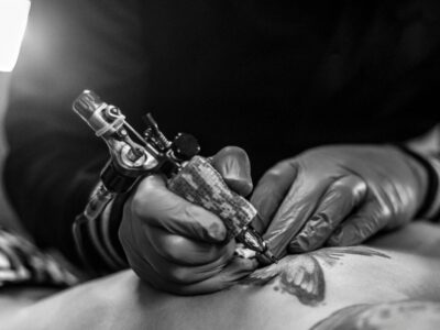 Runen Tattoo: Entschlüssele die mystische Macht der Symbole und ihre tiefgründige Bedeutung