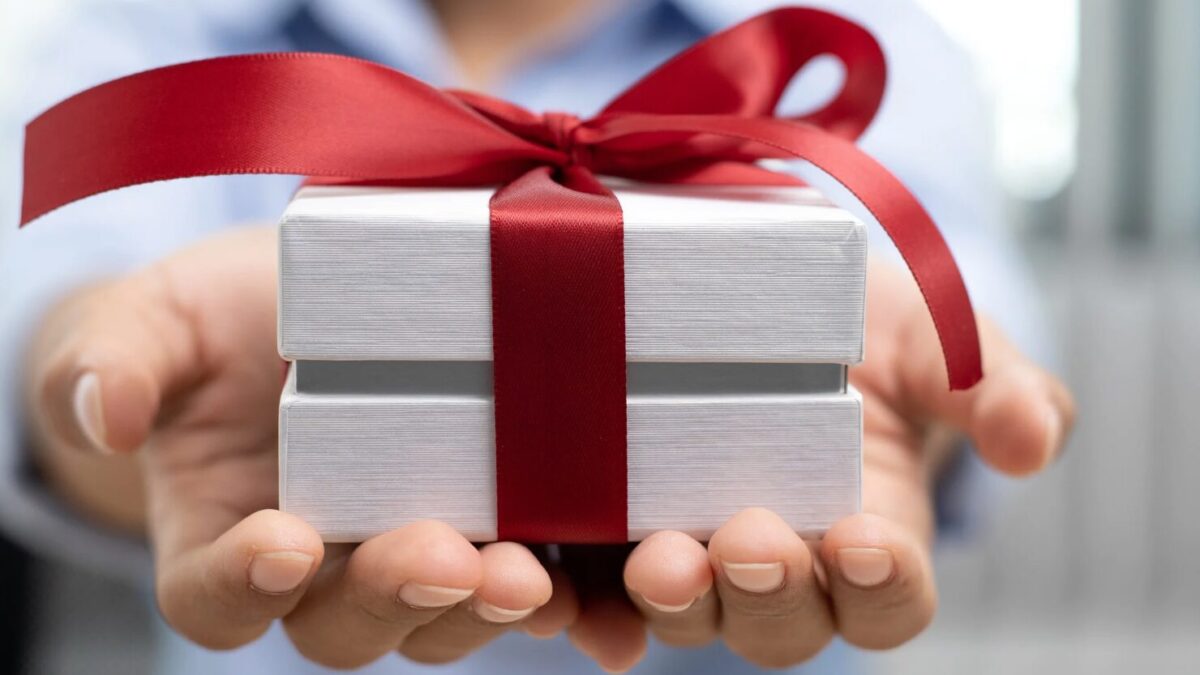 Geschenk für den Vater, der schon alles hat: Originelle Ideen, die garantiert überraschen!