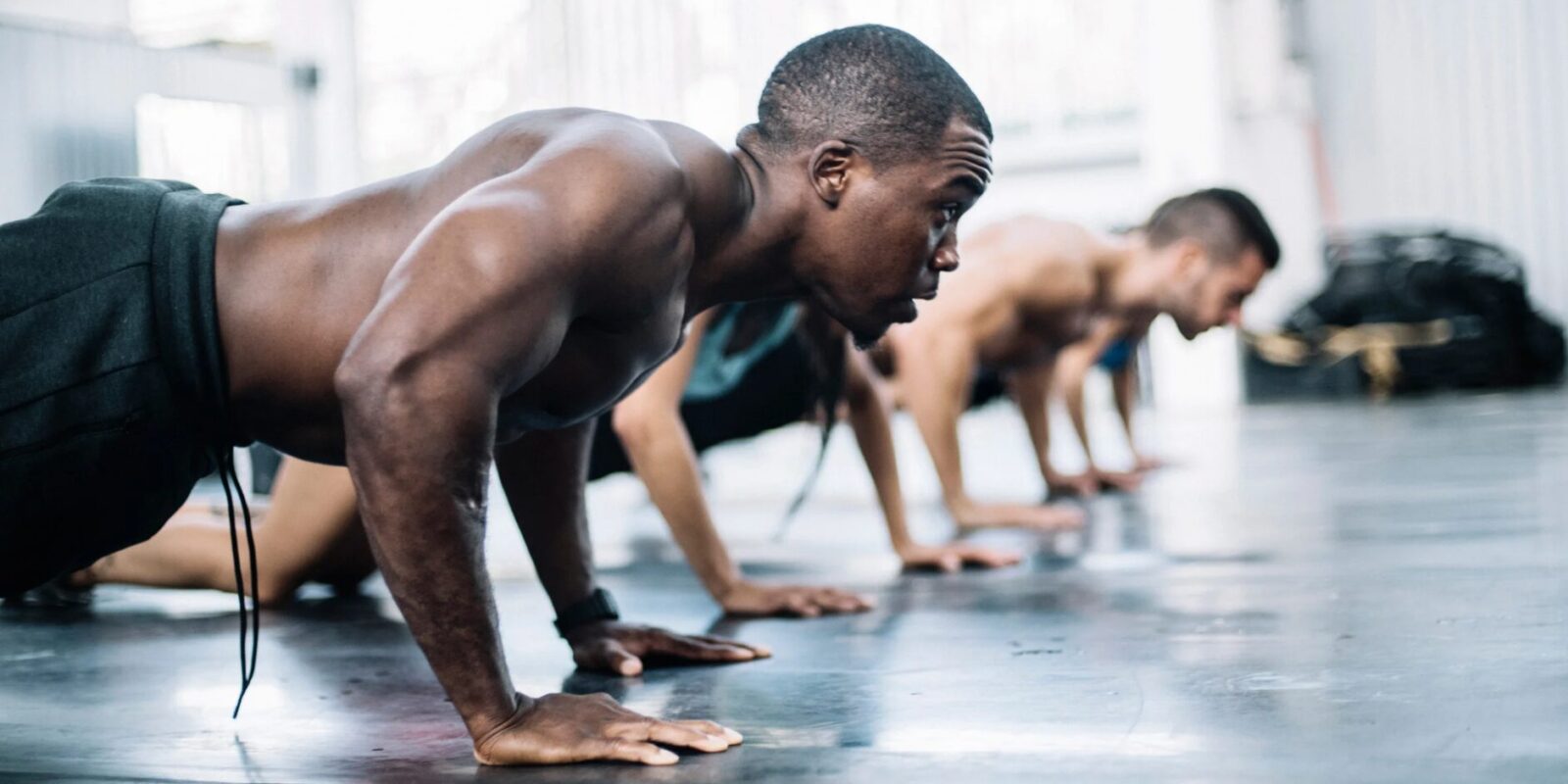 Mehr Liegestütze schaffen mit Technik und Trainingsplan