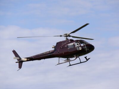 Wie lange braucht ein Hubschrauber für 100 km